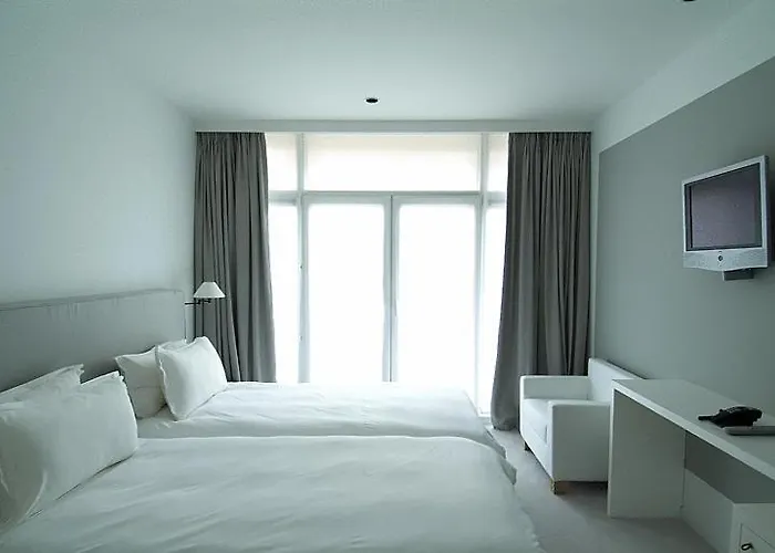 Pol Hotel